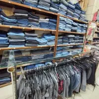 فروش فروشگاه پوشاک بصورت یکجا|فروشگاه و مغازه|لنجان, |دیوار