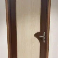 درب اتاق خواب و سرویس