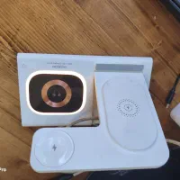 شارژر وایرلس و پایه نگهدارنده سه کاره موکسوم