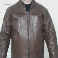 یک عدد کاپشن چرم اصل