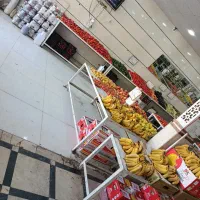 نیازمند دو نیروی کار در میوه فروشی