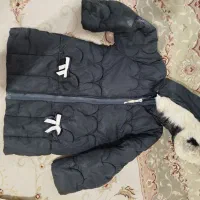 پالتو سیاه اندازی سن پنج الی شش ساله