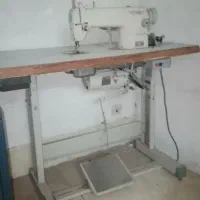 دو عدد چرخ خیاطی و دو عدد قیچی برش