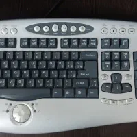 میز کامپیوتر،