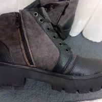 کفش|کیف، کفش، کمربند|سجاس رود, |دیوار