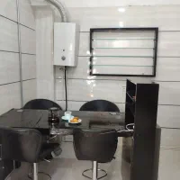 به دو ناخن کار برای سالن زیبایی نیازمندیم