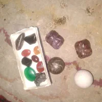 سنگ های قیمتی گبری قدمتی|کلکسیون اشیاء عتیقه|فولادشهر, B5|دیوار