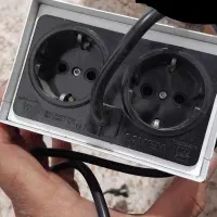 محافظ برق‌کاوه