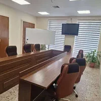 سالن کنفرانس، اتاق کنفرانس، اتاق جلسات|اجارهٔ کوتاه‌مدت دفتر کار و فضای آموزشی|تهران, قبا|دیوار