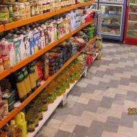 همکار در سوپر مارکت