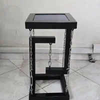 میز معلق مستحکم