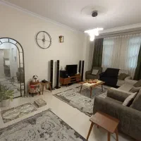 55-متر-خوش-نقشه-سالن-پرده-خور-تاپ-لوکیشن