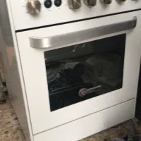 اجاق گاز فر دار کاملا سالم