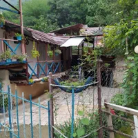 کلبه ویلایی گِلی و چوبی با قدمت بالا