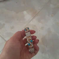 یک‌عدد‌دستبند‌استیل