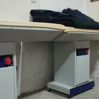دستگاه بخار برقی و 2 عدد میز مکش