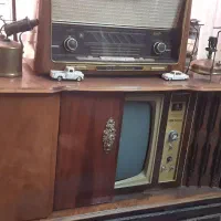 تلوزیون و رادیو عتیقه ، مبله