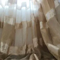 پرده نو تمیز سالم متراژ بالا دوعدد