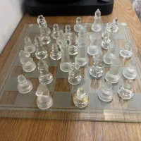 دکوری شطرنج شیشه ای