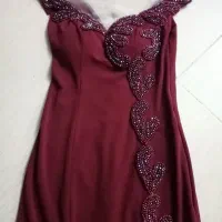 لباس مجلسی|لباس|زبرخان, |دیوار