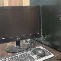 کامپیوتر با مانیتور