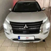 میتسوبیشی اوتلندر ۲۰۲۳