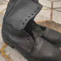 پوتین سربازی نو سایز ۴۷ قالب زده شده و دور دوز شده