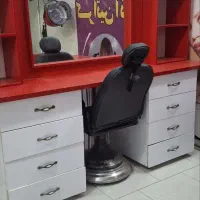 دکور آرایشگاهی کمد به همراه آینه