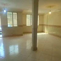 آپارتمان ۹۰ متری پشت شهرداری همکف