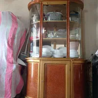 بوفه زیرتلوزیون