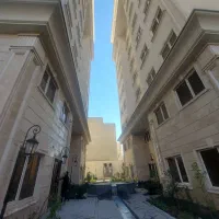 85متر-دوخوابه-برج-باغ-رویال-رز-انصار-الحسین