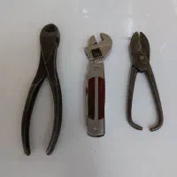 قیچی ورق بر قدیمی عتیقه. و سیم چین آلمانی