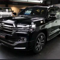 نمایشگاه ماشین۱۲۰ متری با ۱۳ متر حیاط حاشیه معلم