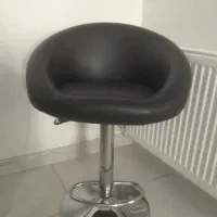 صندلی  مشکی  قیمت ۱۳۰۰۰۰۰