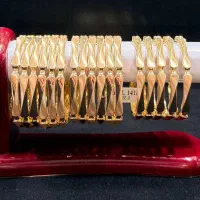 گوشواره النگویی طلا کلاسیک