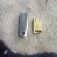 سه عدد فلش ۴و ۱۶  و ۶۴ گیگ درحد نو