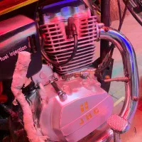 همتاز 200cc|موتورسیکلت|میانه, |دیوار