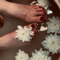 پدیکور زیبایی و درمانی (کف سابی)