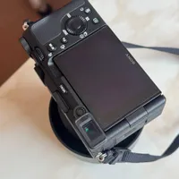 Sony A7C + Sigma 85 f1.4 dg dn در حد|دوربین عکاسی و فیلم‌برداری|تهران, تجریش|دیوار