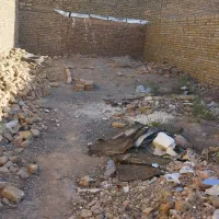 زمین بامجوز چهاردیواری  متراژ160 چهاردیواری