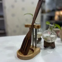 استند چوبی کفگیر و ملاقه