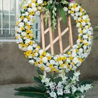 تاج گل مخصوص مراسم مجالس ترحیم و غیره|گل و گیاه طبیعی|زبرخان, |دیوار