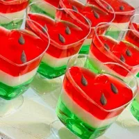 انواع فینگرفود و ژله تک‌نفره یلدا پذیرایی مراسم ها