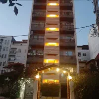 تجاری ۳۰۰ متری در ۲ طبقه یکتاسرا جنوبی