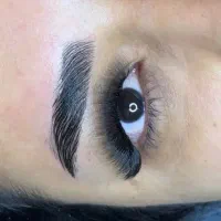 کاشت مژه|خدمات آرایشگری و زیبایی|مشهد, راهنمایی|دیوار