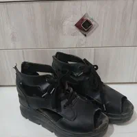 صندل مشکی لژ دار