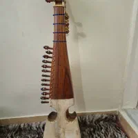 رباب میانه اصل|سازهای سنتی|زارچ, |دیوار