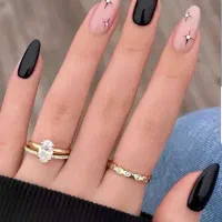 انجام خدمات ناخن حرفه ای