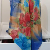 تعدادی شال روسری نو