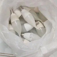 لامپ زرد لوستری